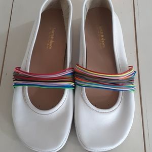 % Sporty white leather Town Shoes flats